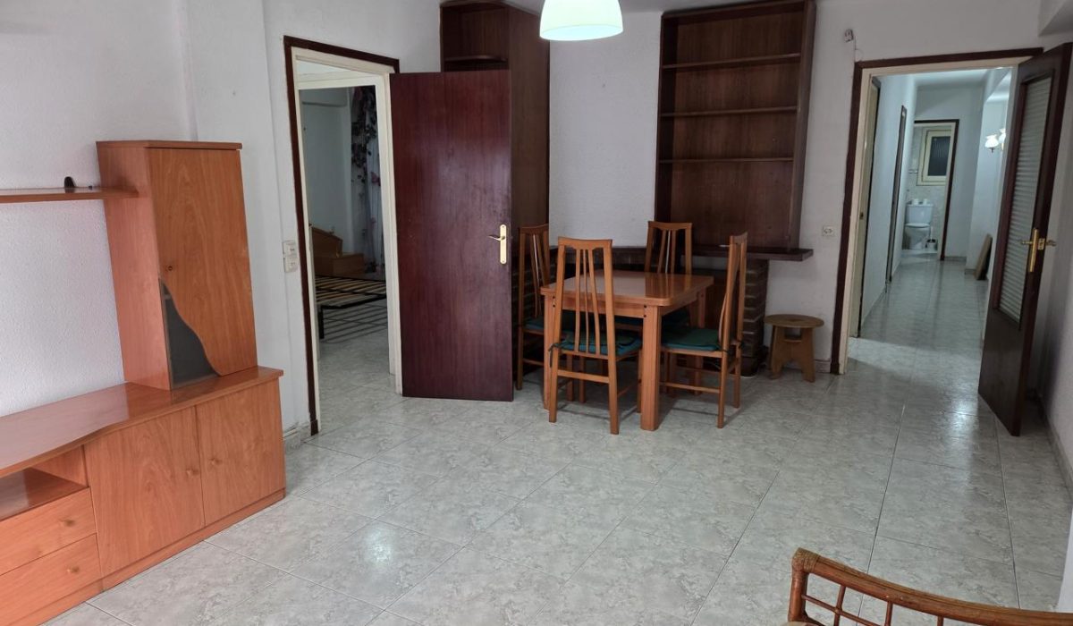 4251454-646dcaa2