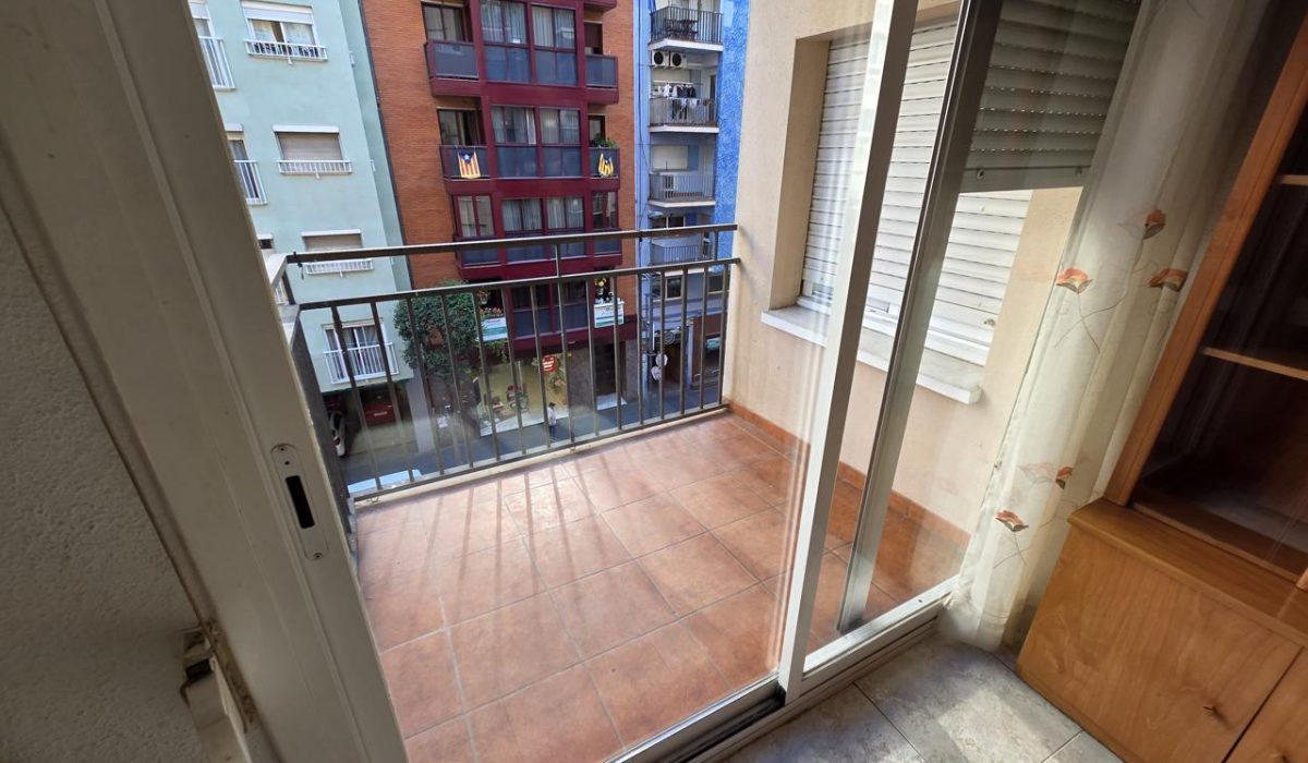 4251454-772f72bd