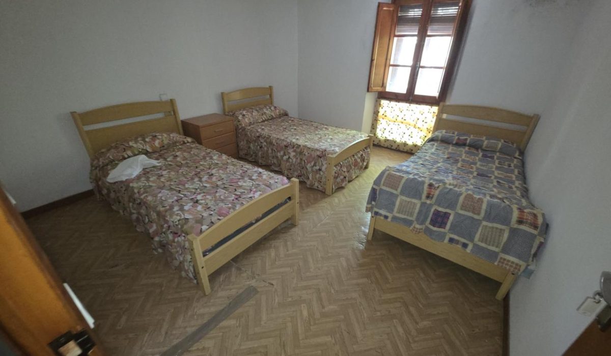 4273975-59ee90bd